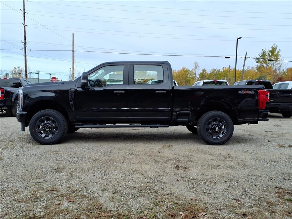 New 2026 Ford F-250 XL 4x4 XL Crew Cab 6.8 ft. SB Pickup