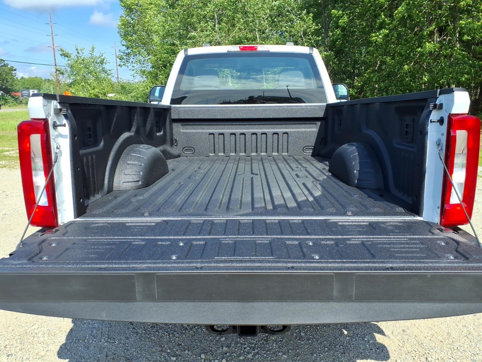 2026 Ford F-250 Super Duty XL - Photo 8