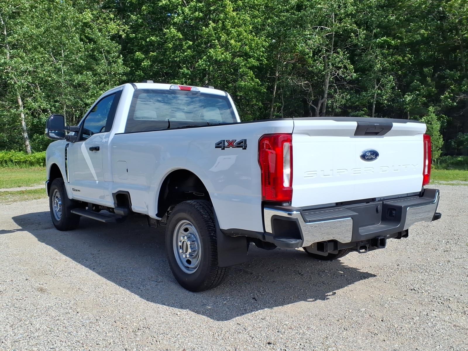 2026 Ford F-250 Super Duty XL - Photo 9