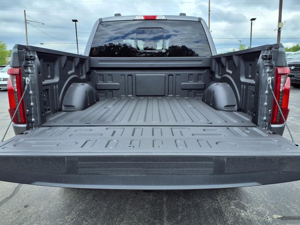 2025 Ford F-150 XLT - Photo 11