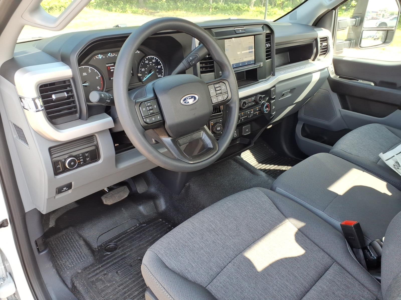 2026 Ford F-250 Super Duty XL - Photo 7