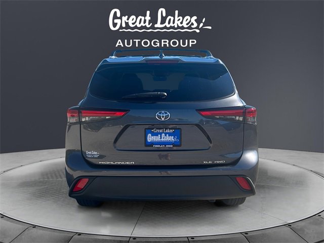 2022 Toyota Highlander XLE photo 4