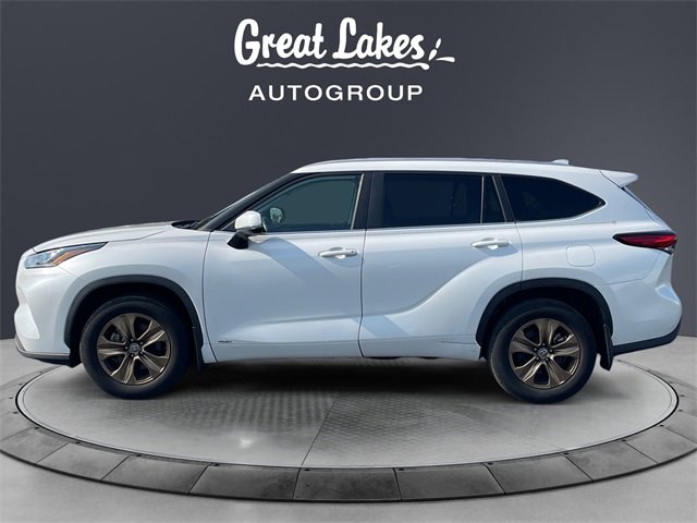 2023 Toyota Highlander Hybrid XLE photo 2
