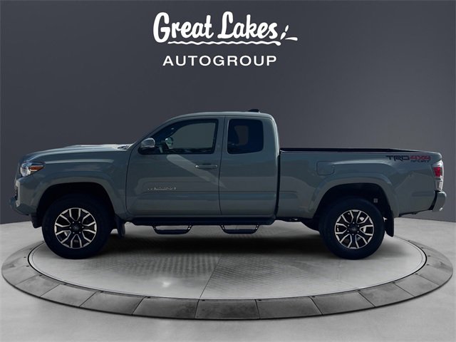 2022 Toyota Tacoma TRD Sport V6 photo 2