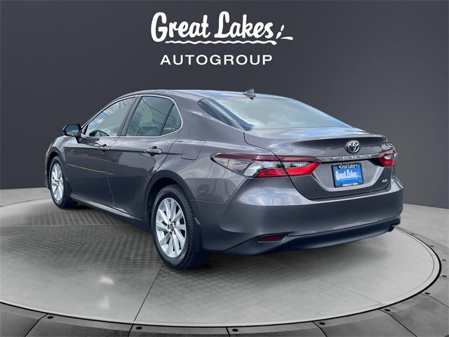 2023 Toyota Camry LE photo 3