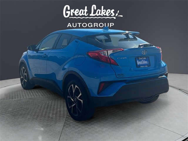 2019 Toyota C-HR LE photo 3