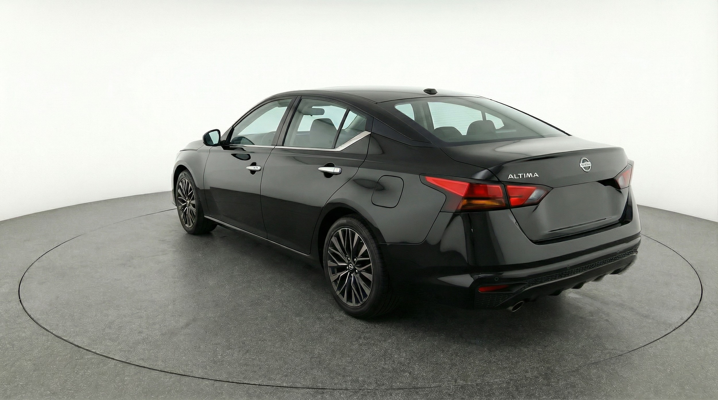 Thumbnail: 2025 Nissan Altima - 5