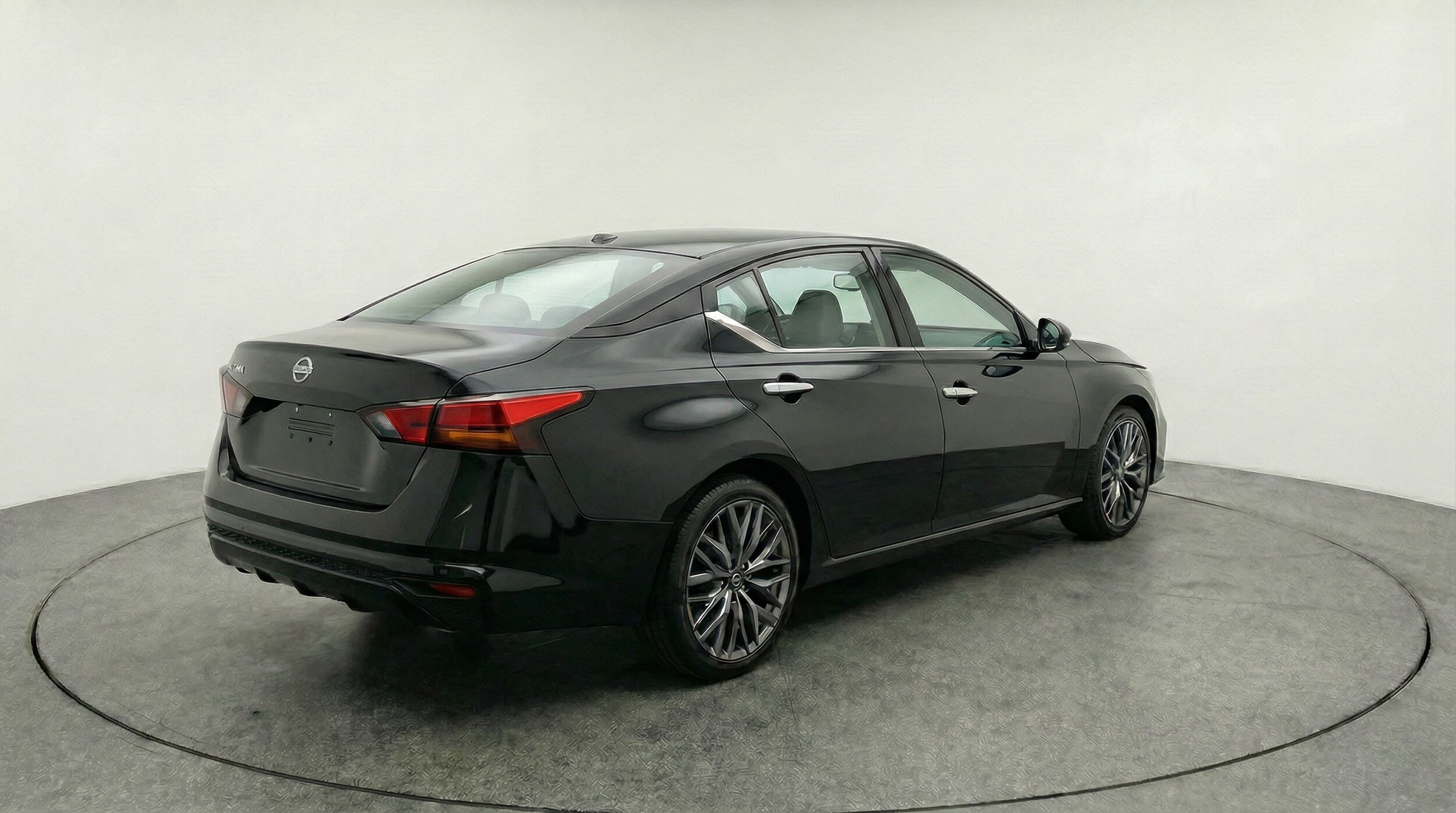 Thumbnail: 2025 Nissan Altima - 7