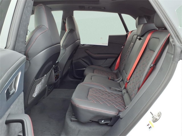 2026 Audi SQ8 Prestige - Photo 18