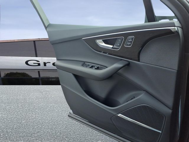 2026 Audi Q7 Premium - Photo 15