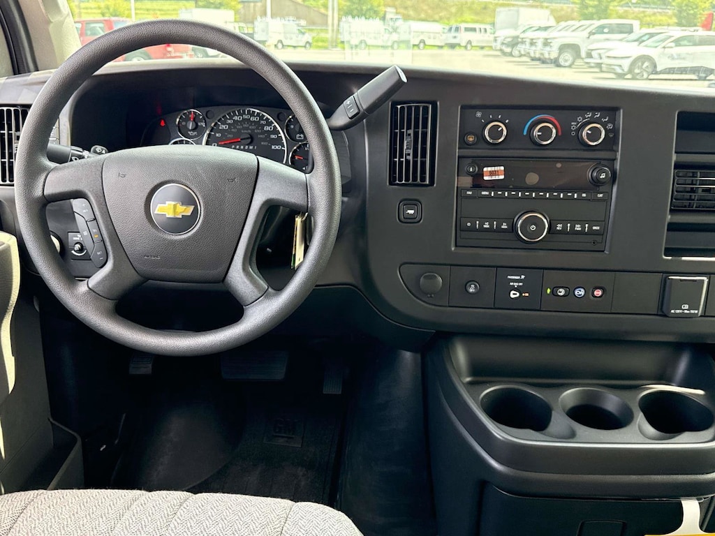 New 2026 Chevrolet Express Passenger 1LS Van