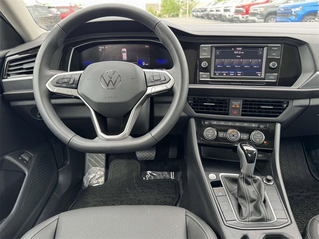 3VW7M7BU0PM060148