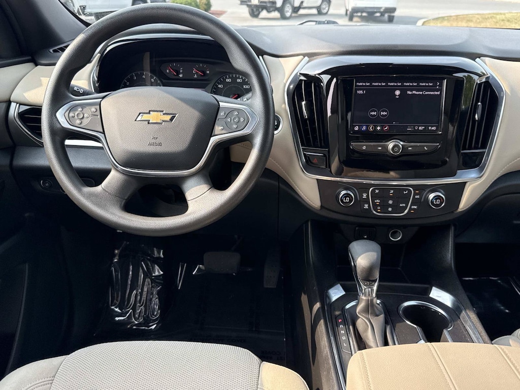 Used 2023 Chevrolet Traverse LS SUV