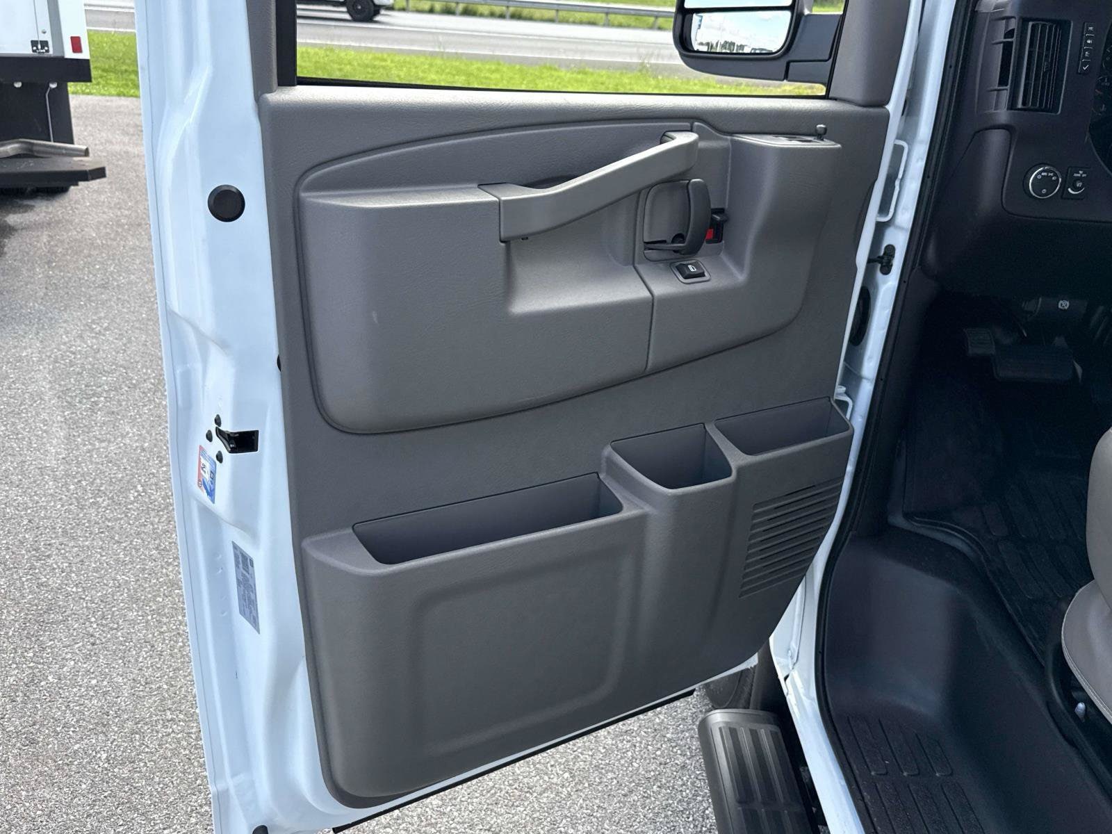 2026 Chevrolet Express Passenger LS - Photo 8