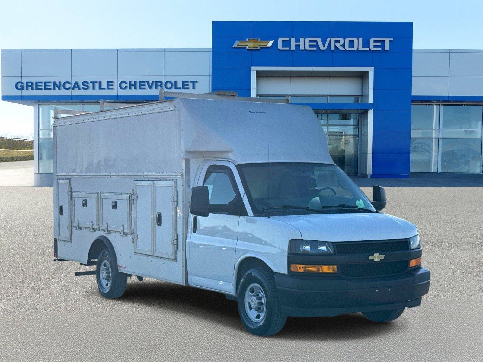 2022 Chevrolet Express Cutaway
