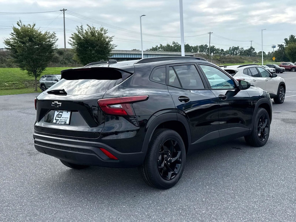 New 2026 Chevrolet Trax LT SUV