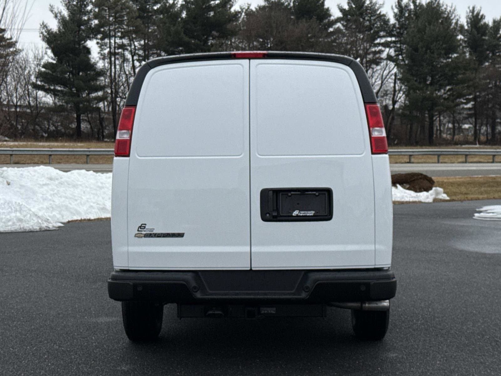 2026 Chevrolet Express Cargo Work Van - Photo 13