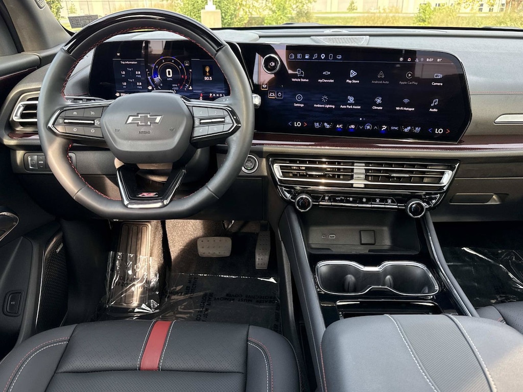 Used 2025 Chevrolet Traverse RS SUV