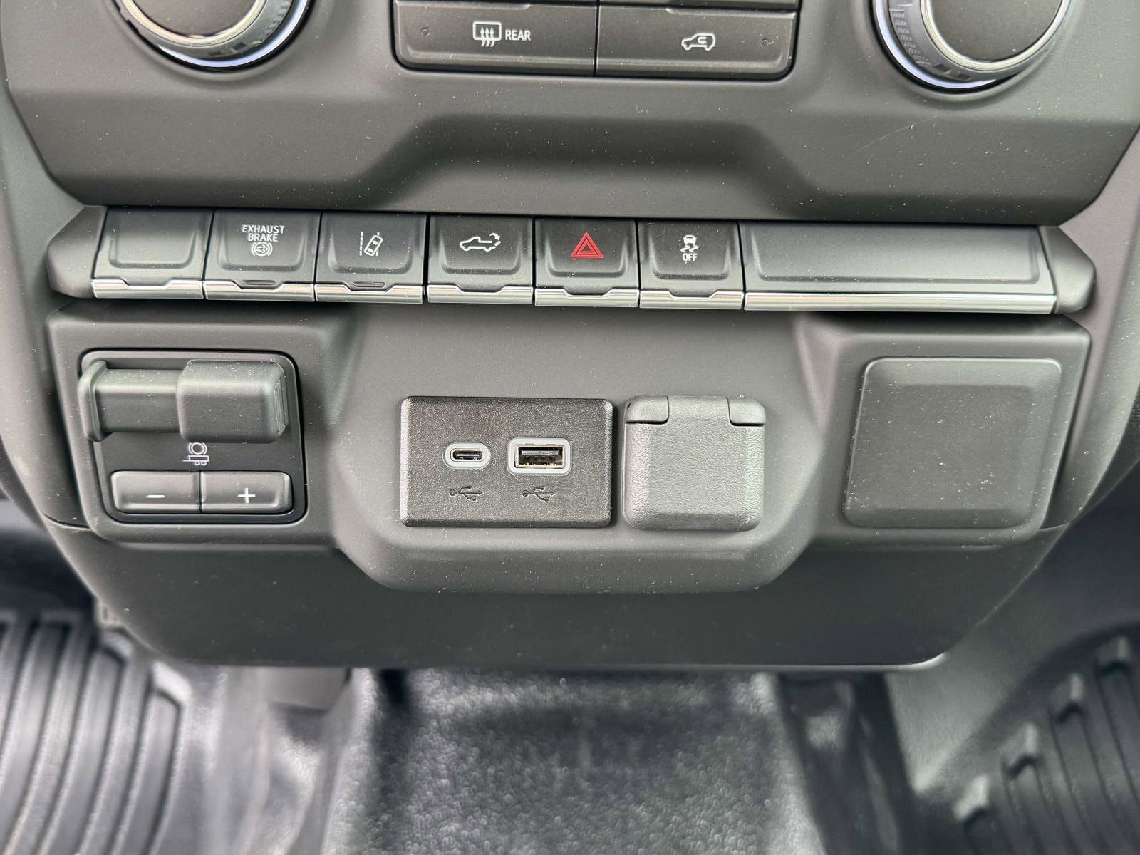 2025 Chevrolet Silverado 3500 HD Work Truck - Photo 7