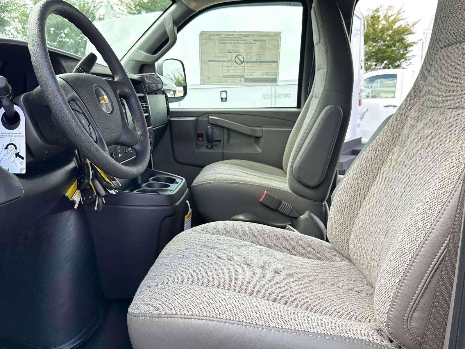 2026 Chevrolet Express Passenger LS - Photo 9
