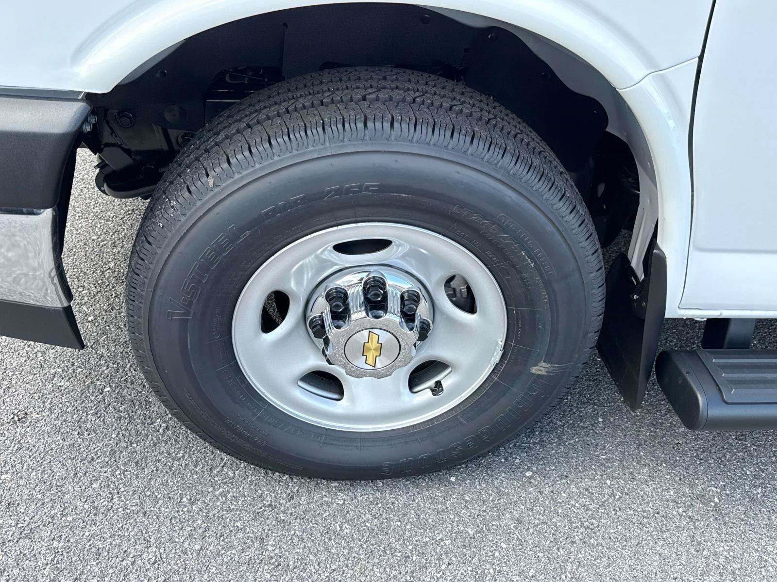 2026 Chevrolet Express Passenger LS - Photo 17