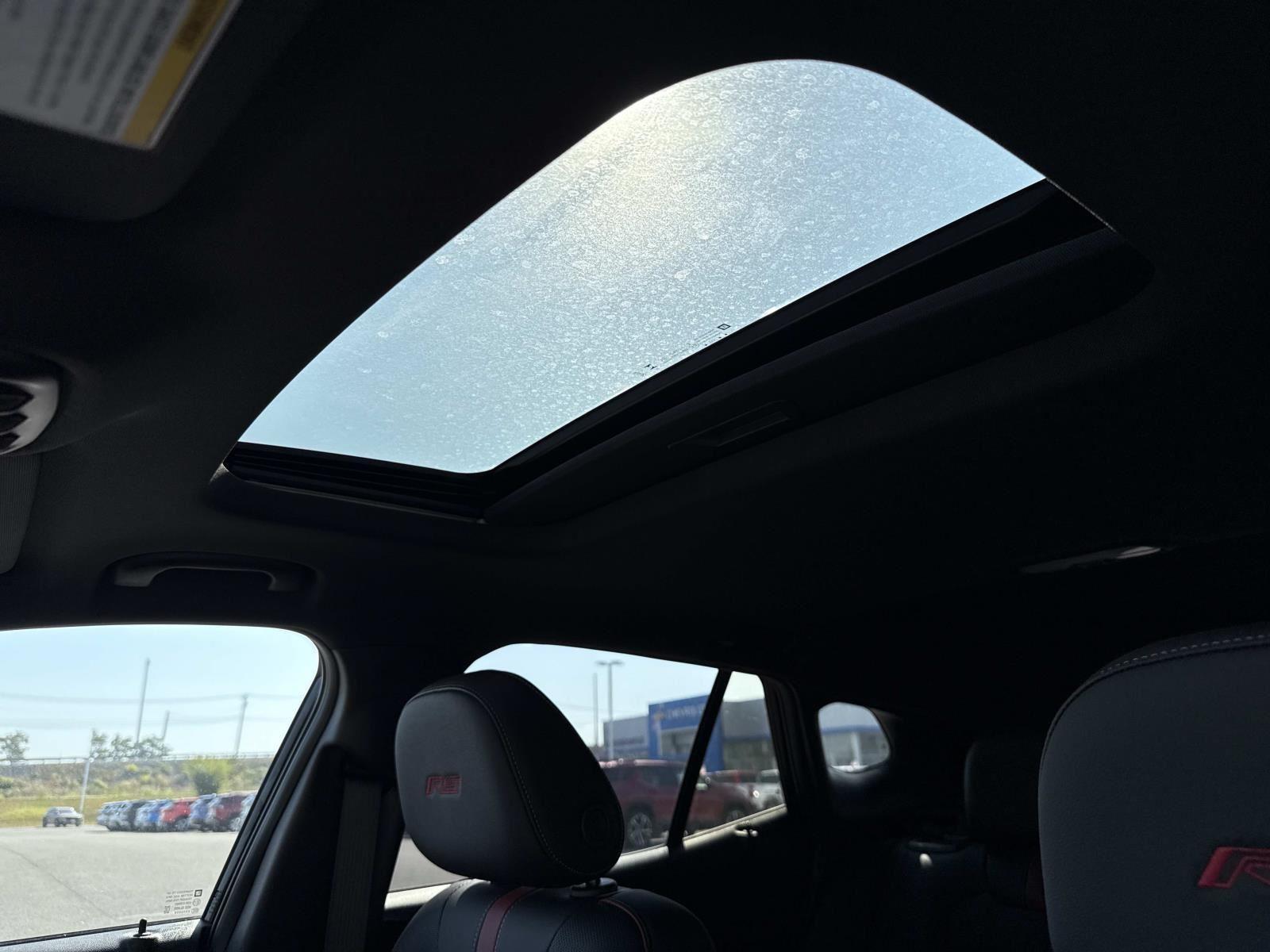 2025 Chevrolet Trax photo 3