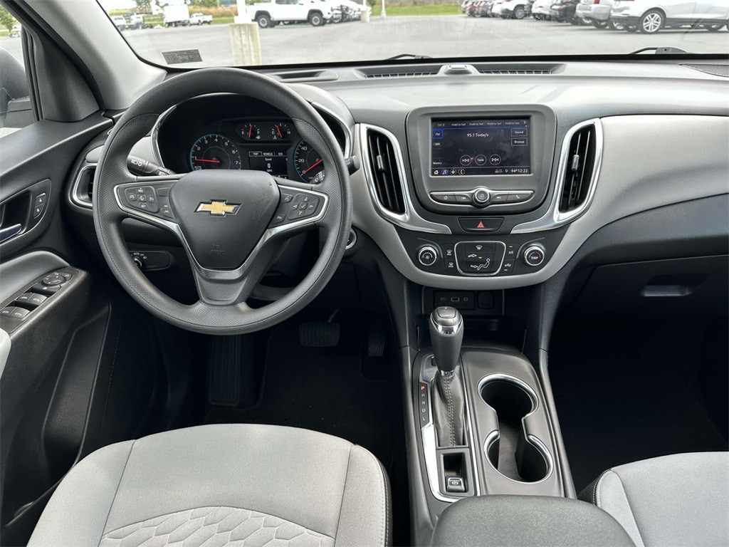 Used 2021 Chevrolet Equinox LS with VIN 3GNAXSEV8MS114057 for sale in Greencastle, PA