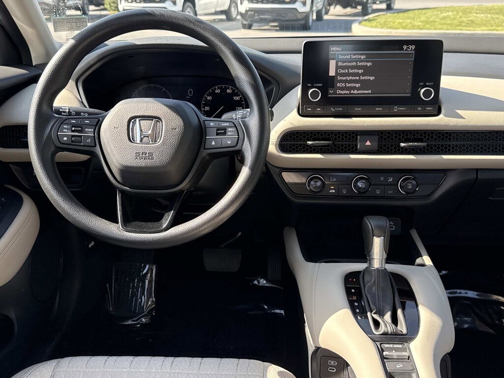 Used 2025 Honda HR-V LX
