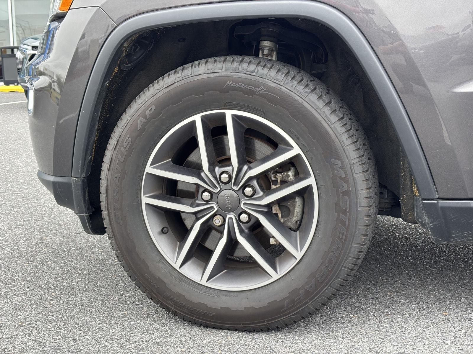 2021 Jeep Grand Cherokee Limited photo 2