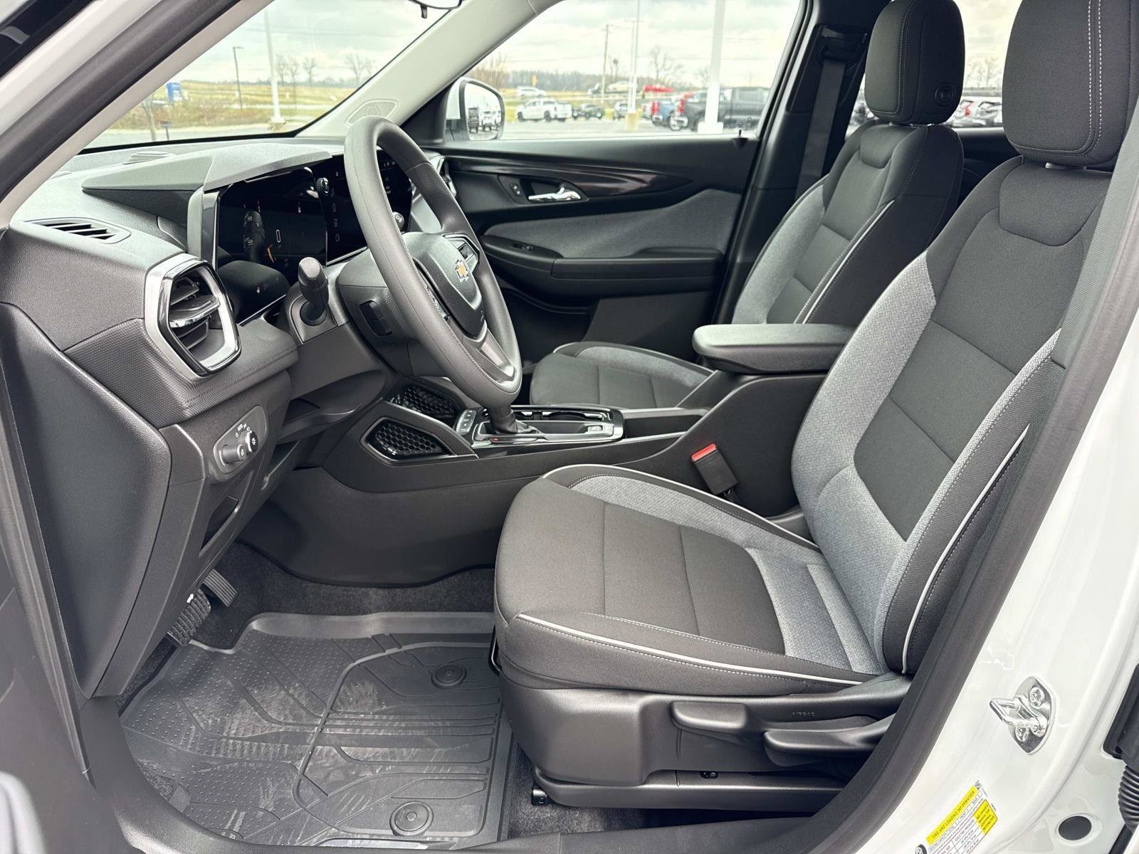 2026 Chevrolet Trailblazer LT - Photo 9