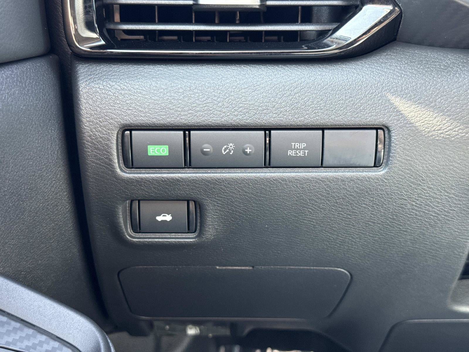 2025 Nissan Sentra SV - Photo 14