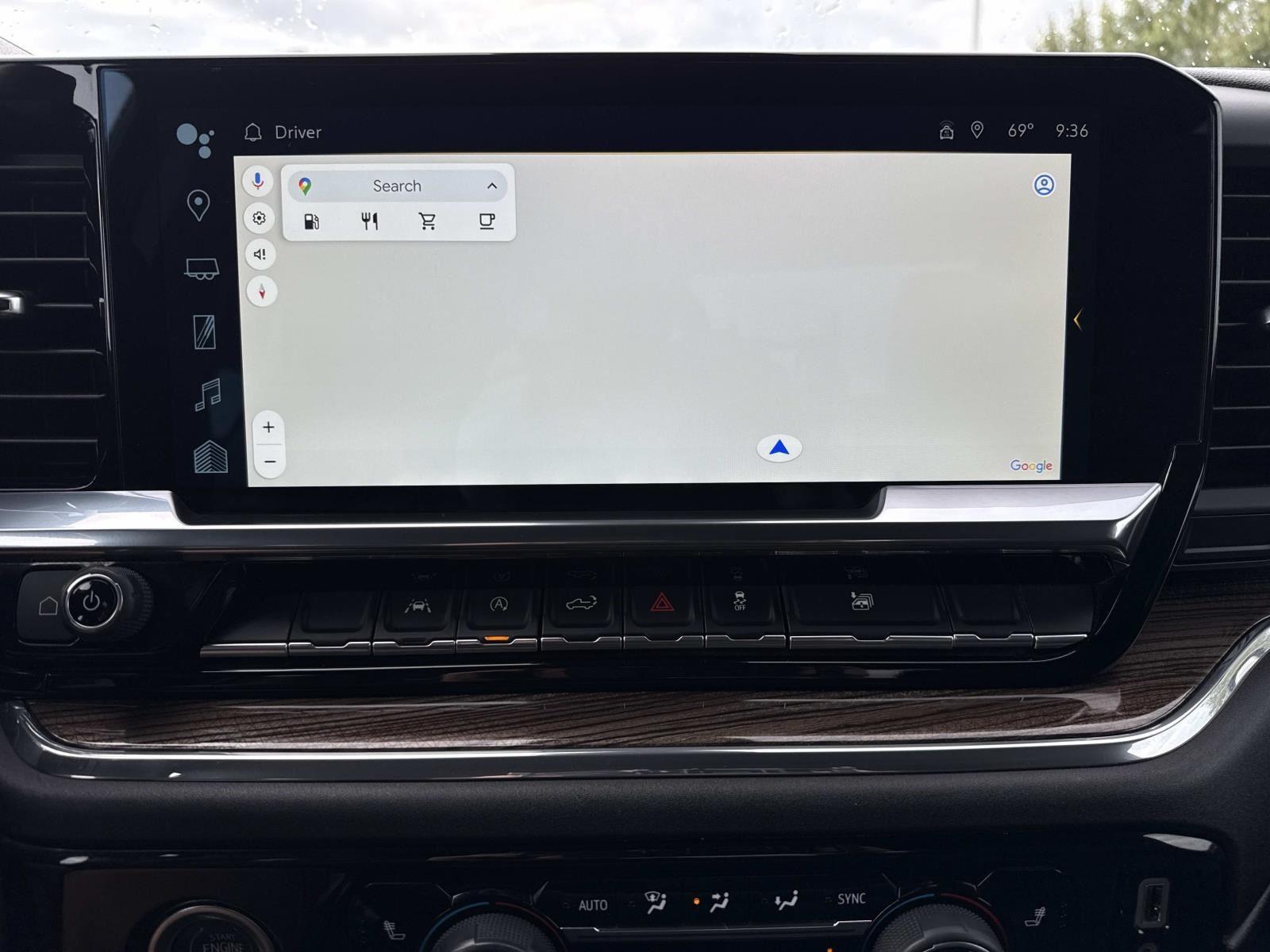 2023 Chevrolet Silverado 1500 LT photo 3