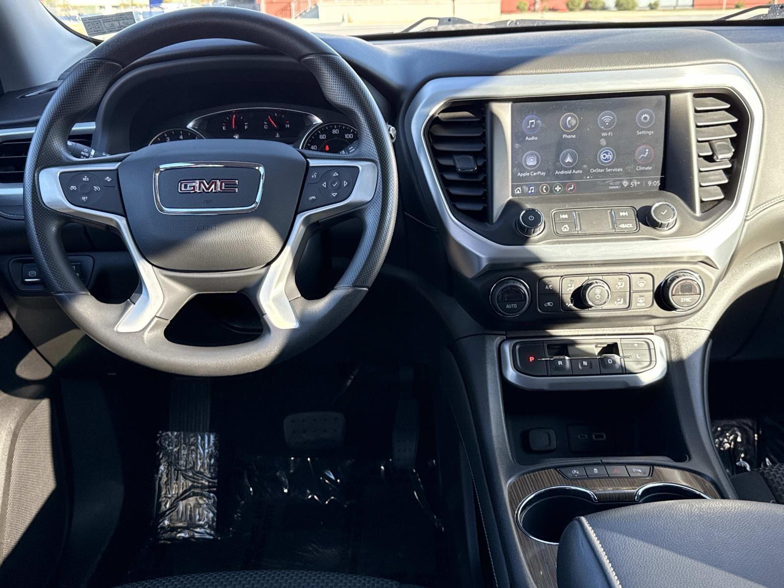 2022 Gmc Acadia SLE photo 2