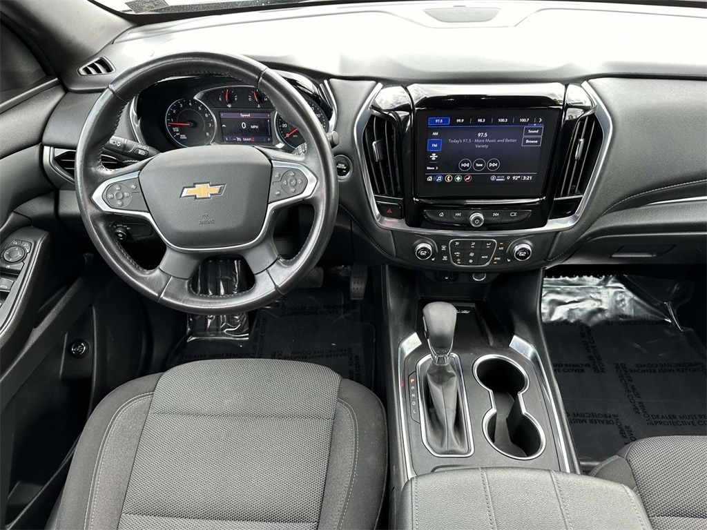 Used 2022 Chevrolet Traverse 1LT with VIN 1GNERGKW9NJ127652 for sale in Greencastle, PA