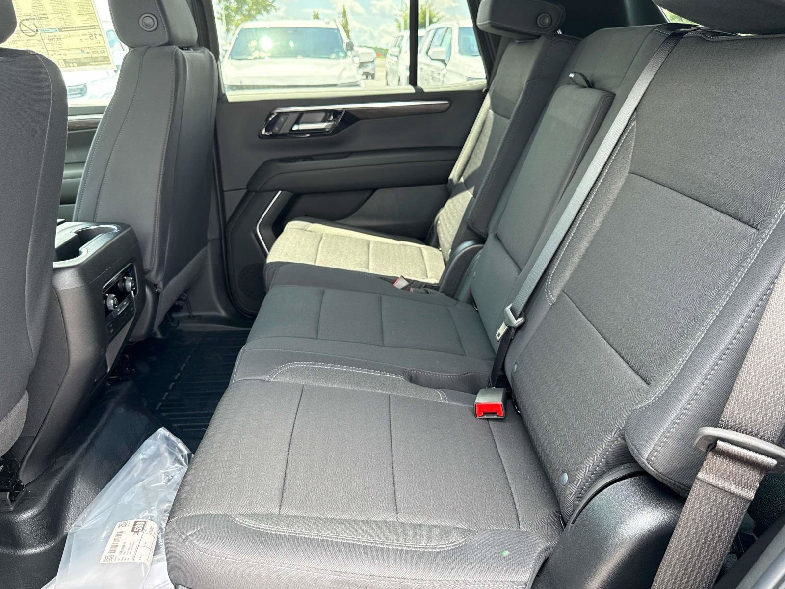 2026 Chevrolet Tahoe Fleet - Photo 10