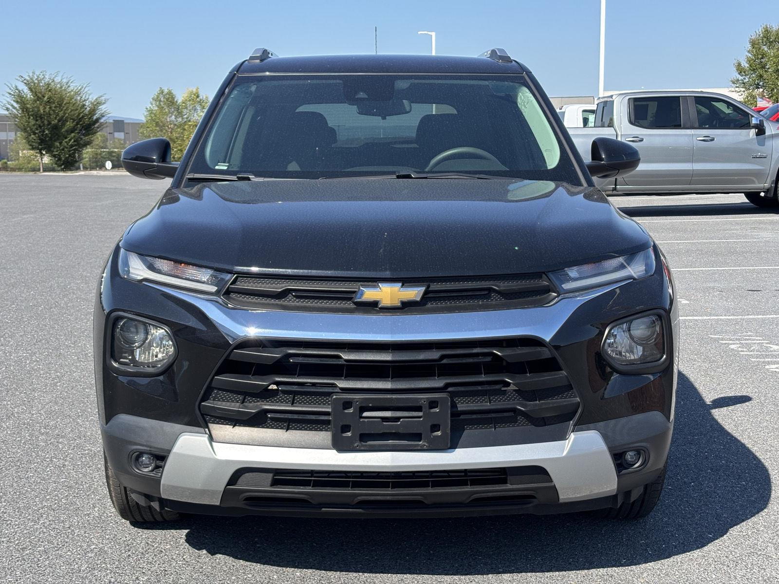 2021 Chevrolet Trailblazer LT photo 2