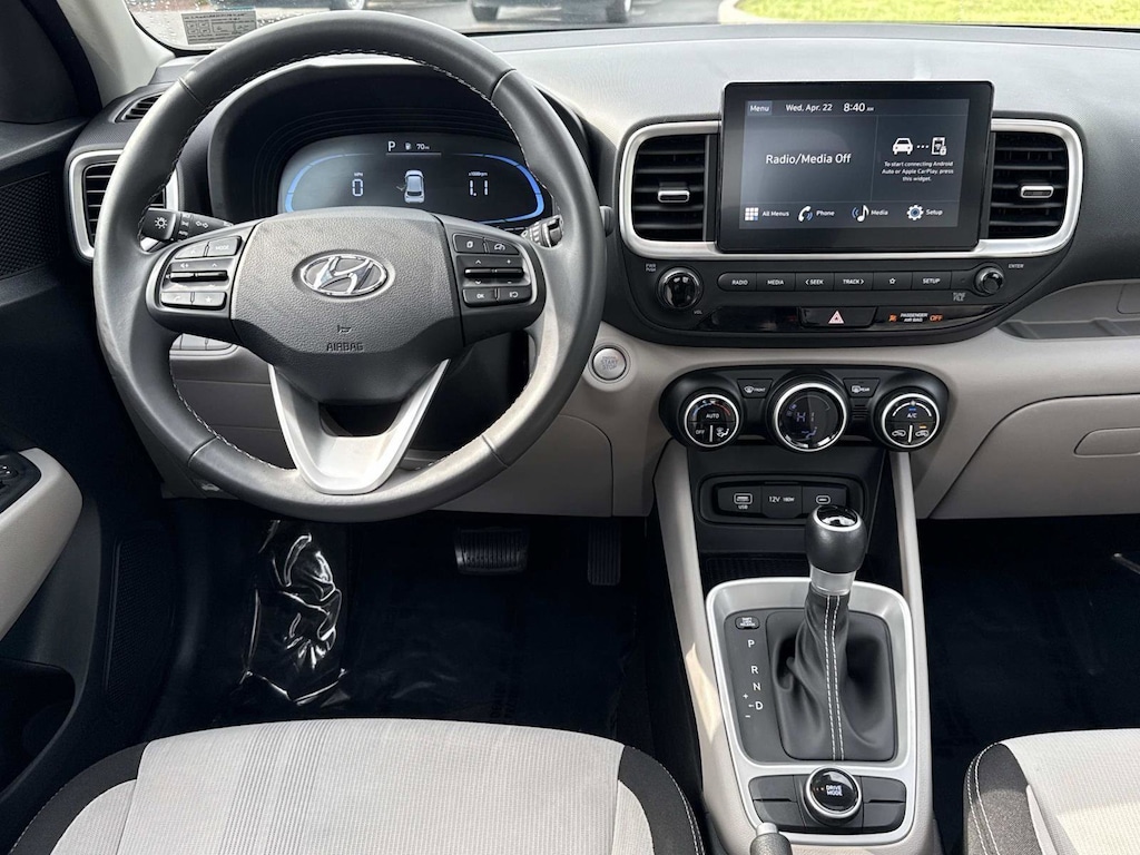 Used 2025 Hyundai Venue SEL
