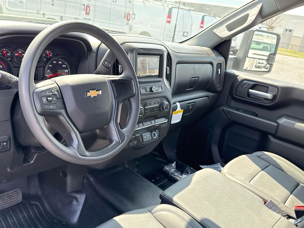 New 2025 Chevrolet Silverado 3500 HD Chassis Cab Work Truck Truck