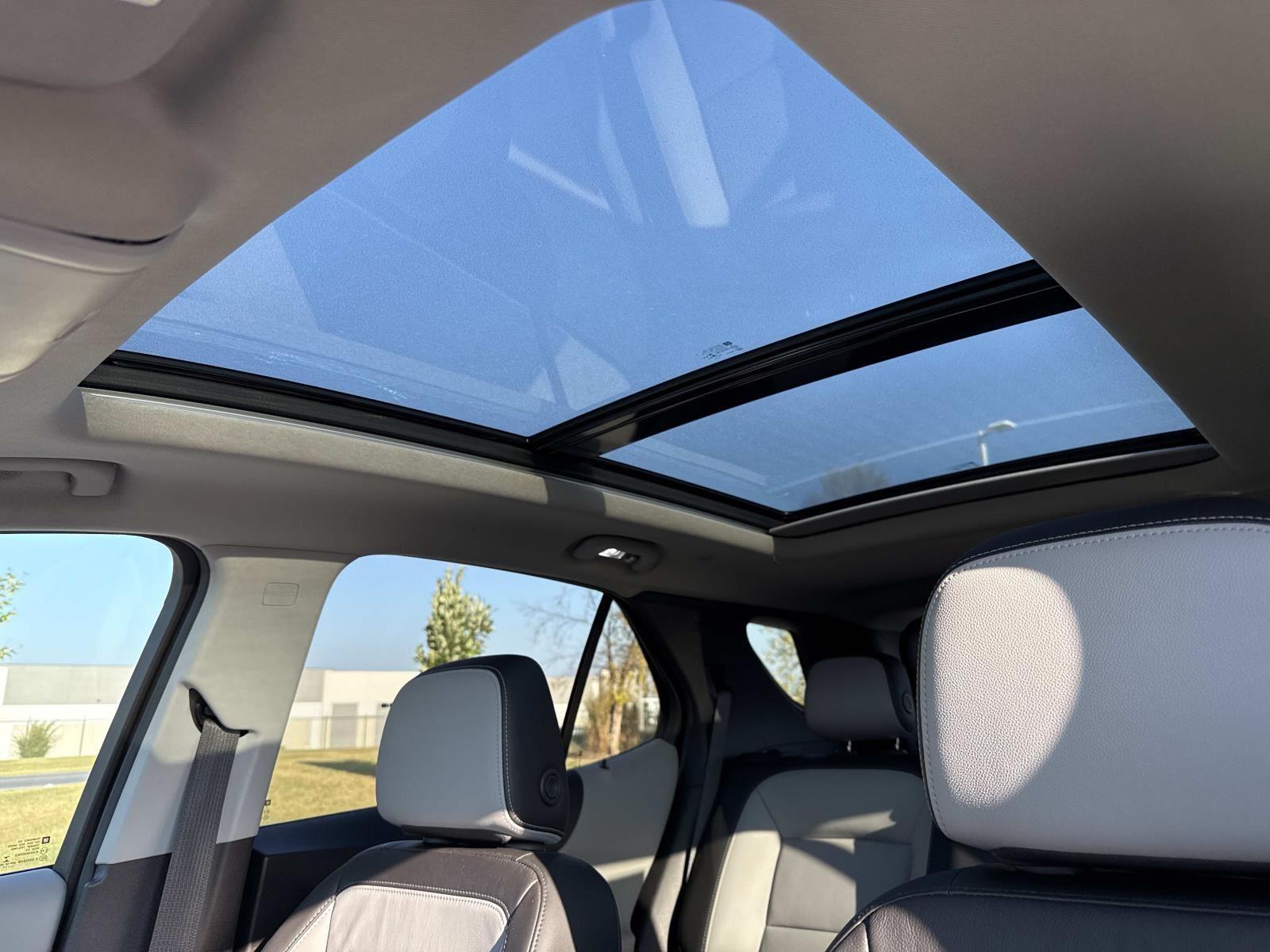 2018 Chevrolet Equinox Premier photo 3