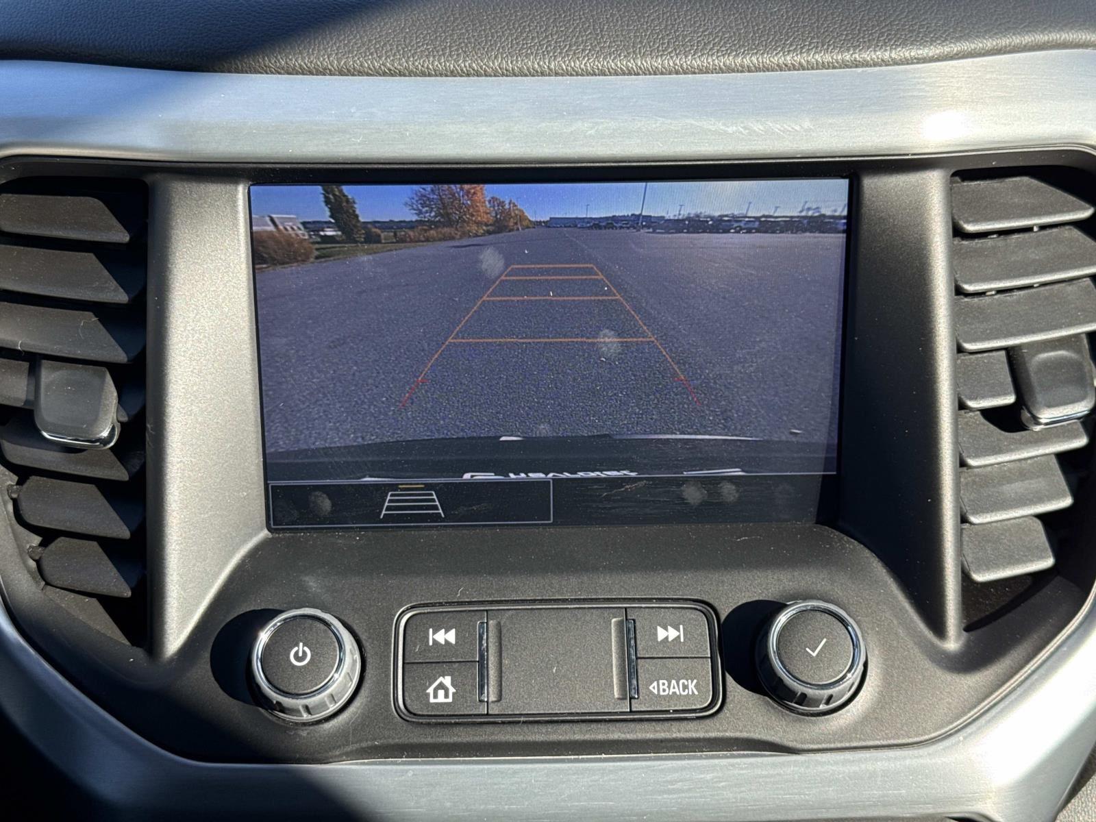 2022 Gmc Acadia SLE photo 4