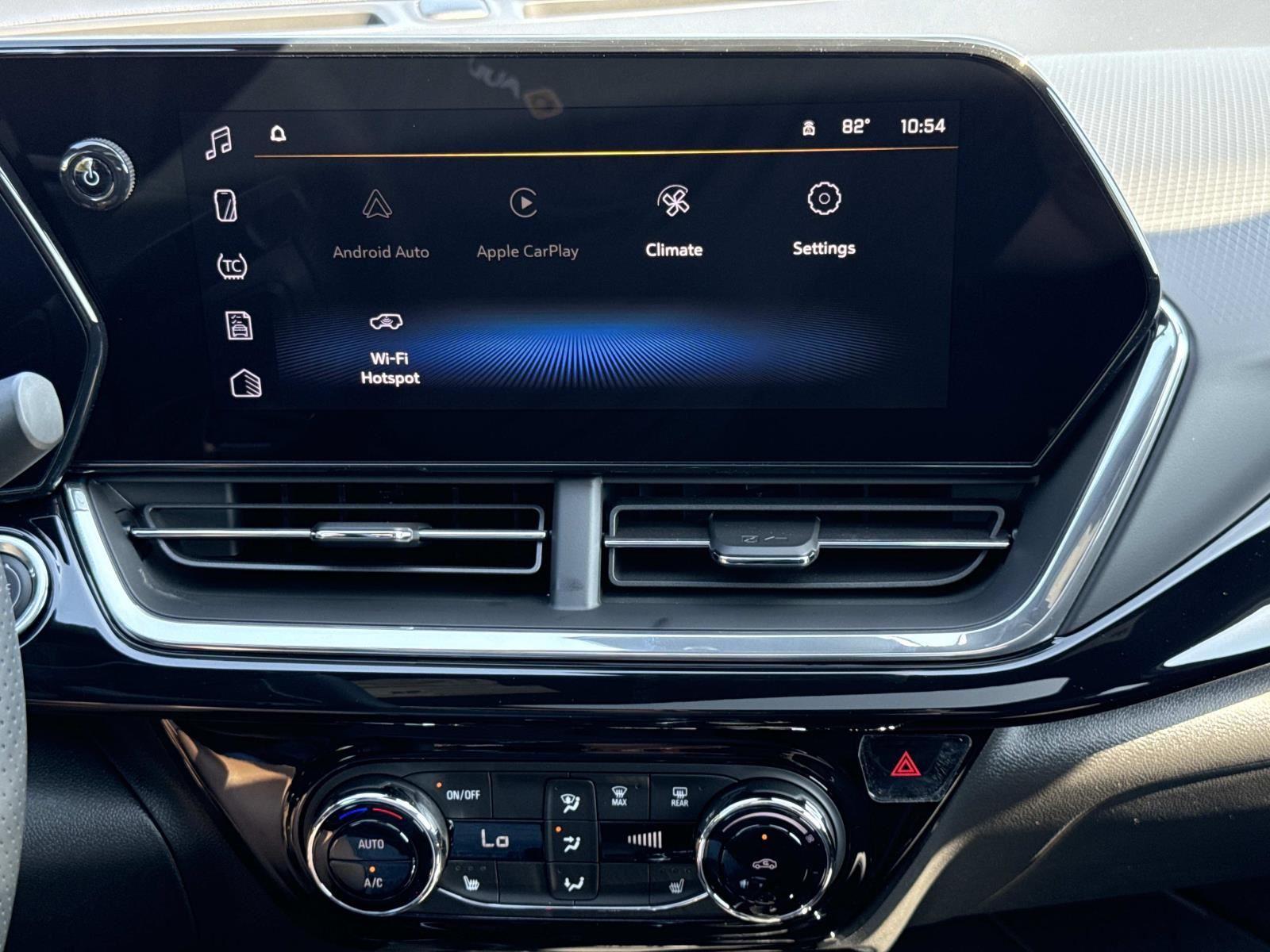 2025 Chevrolet Trax photo 4