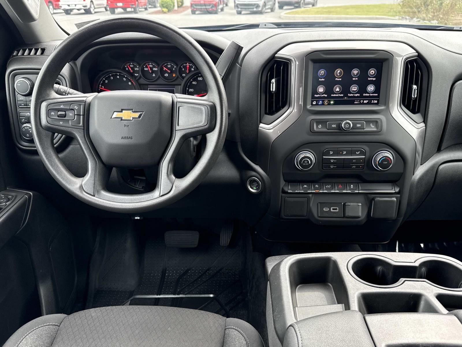 2025 Chevrolet Silverado 1500 Custom photo 2
