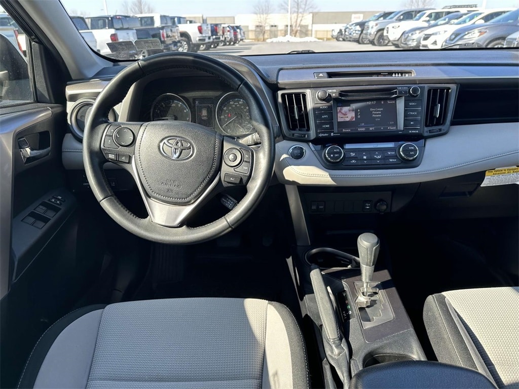 Used 2018 Toyota RAV4 XLE with VIN JTMRFREV9JD240981 for sale in Cumberland, MD