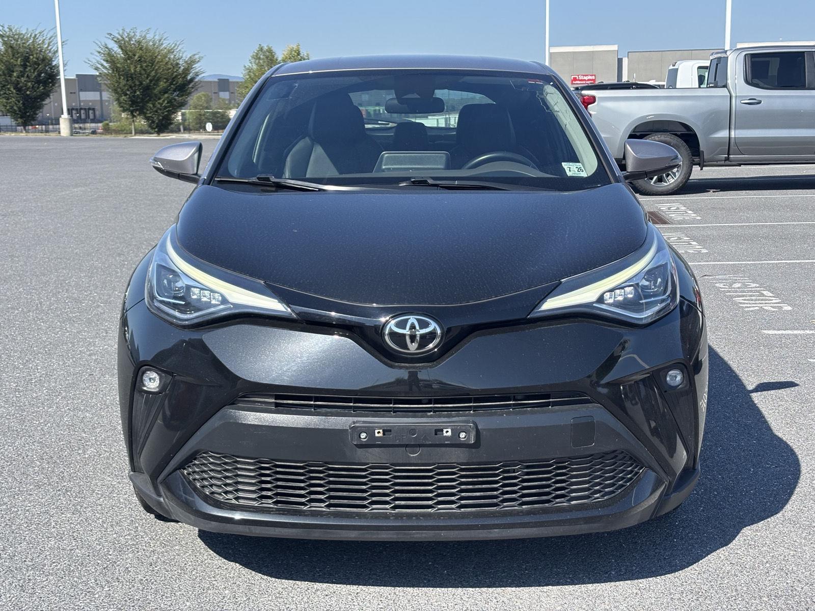 2021 Toyota C-HR LE photo 2