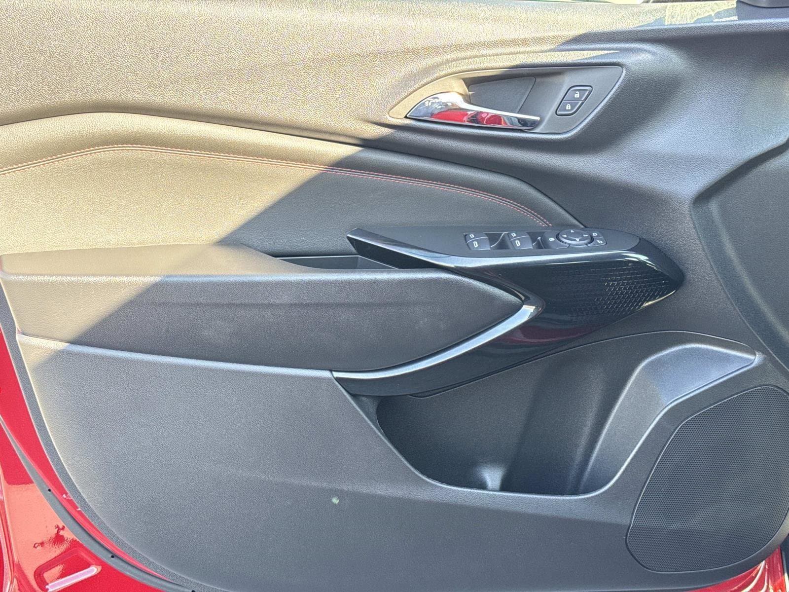 2026 Chevrolet Trax RS - Photo 8