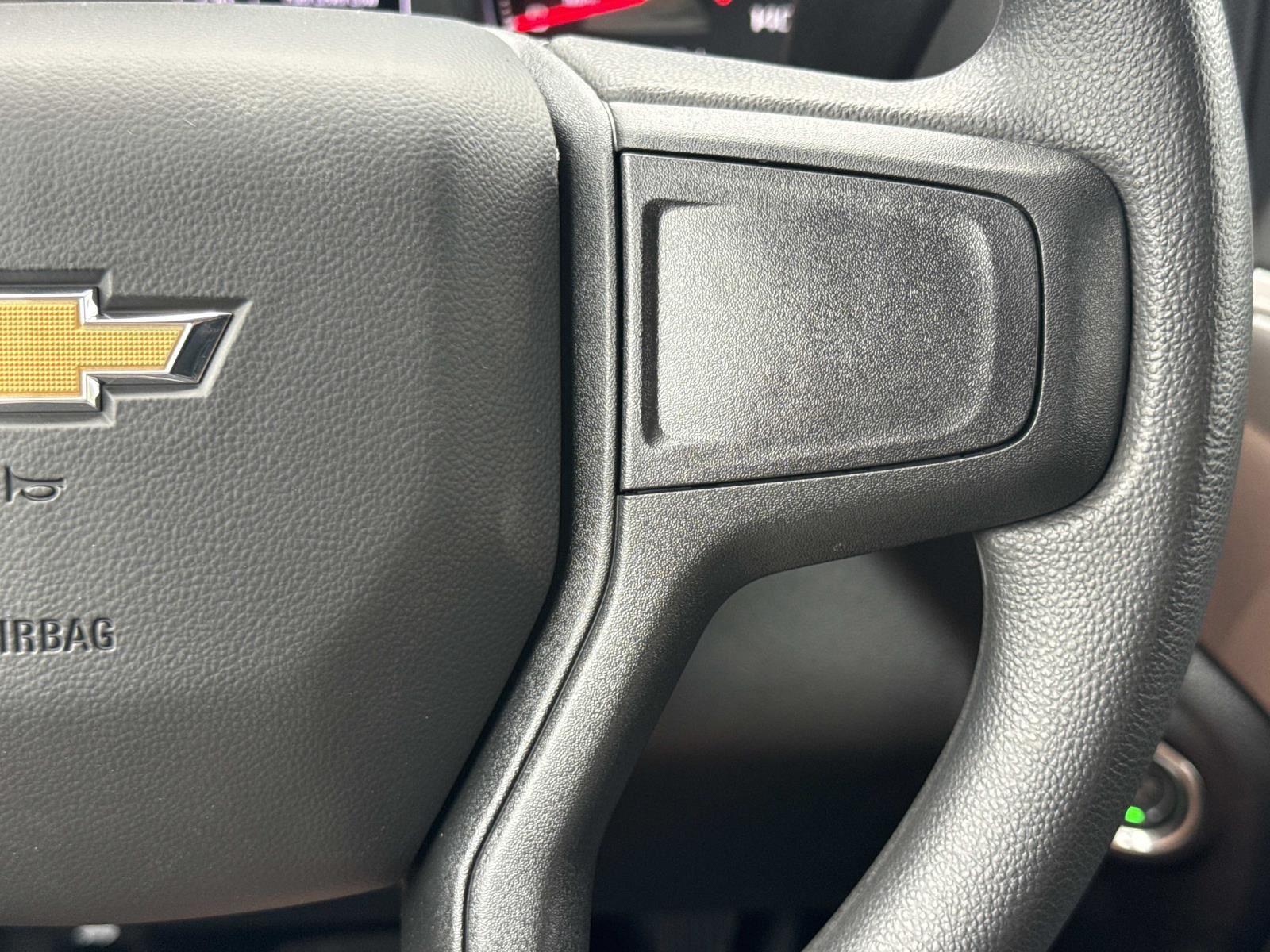 2025 Chevrolet Silverado 3500HD Work Truck photo 4
