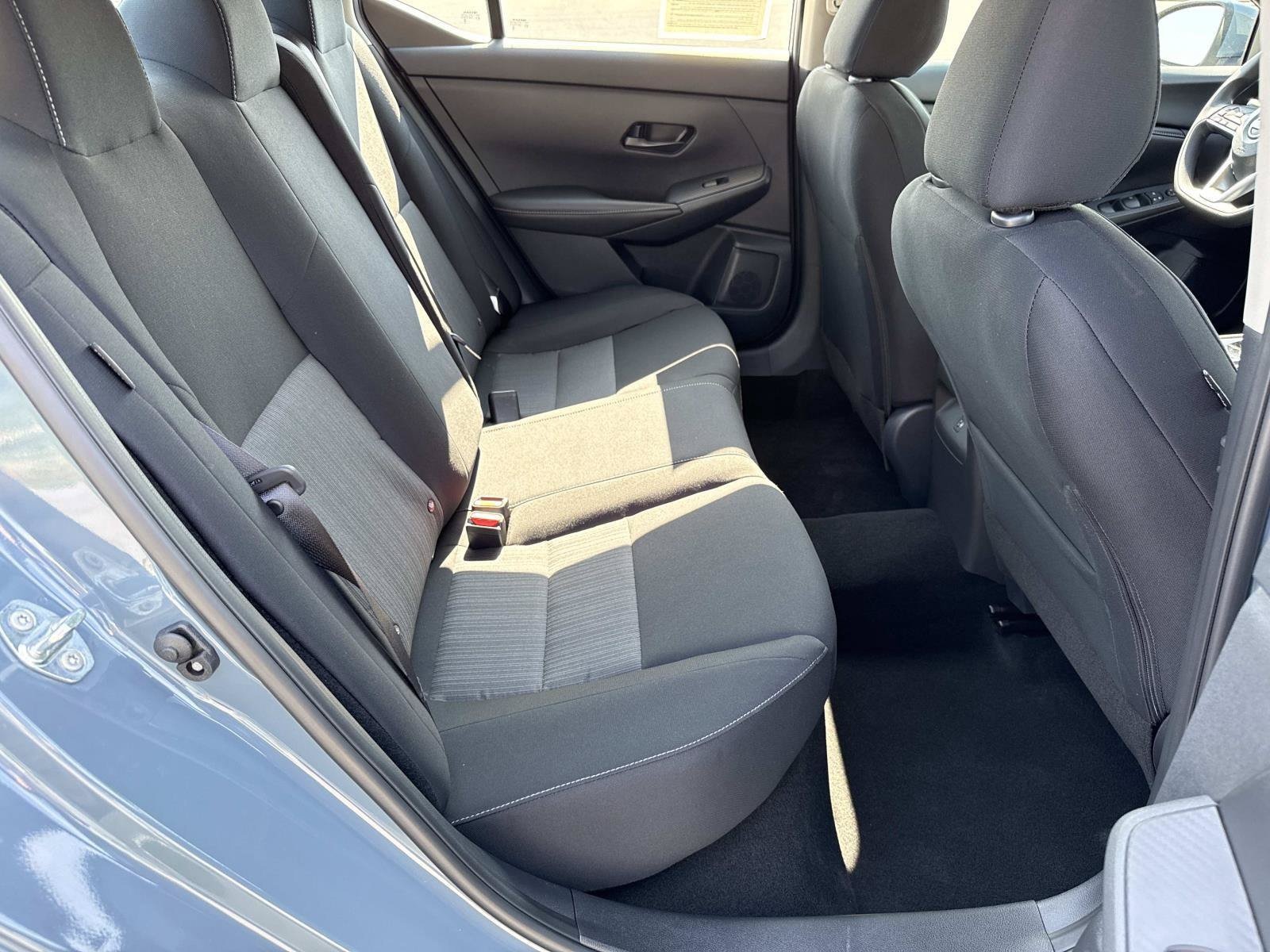 2025 Nissan Sentra SV - Photo 21