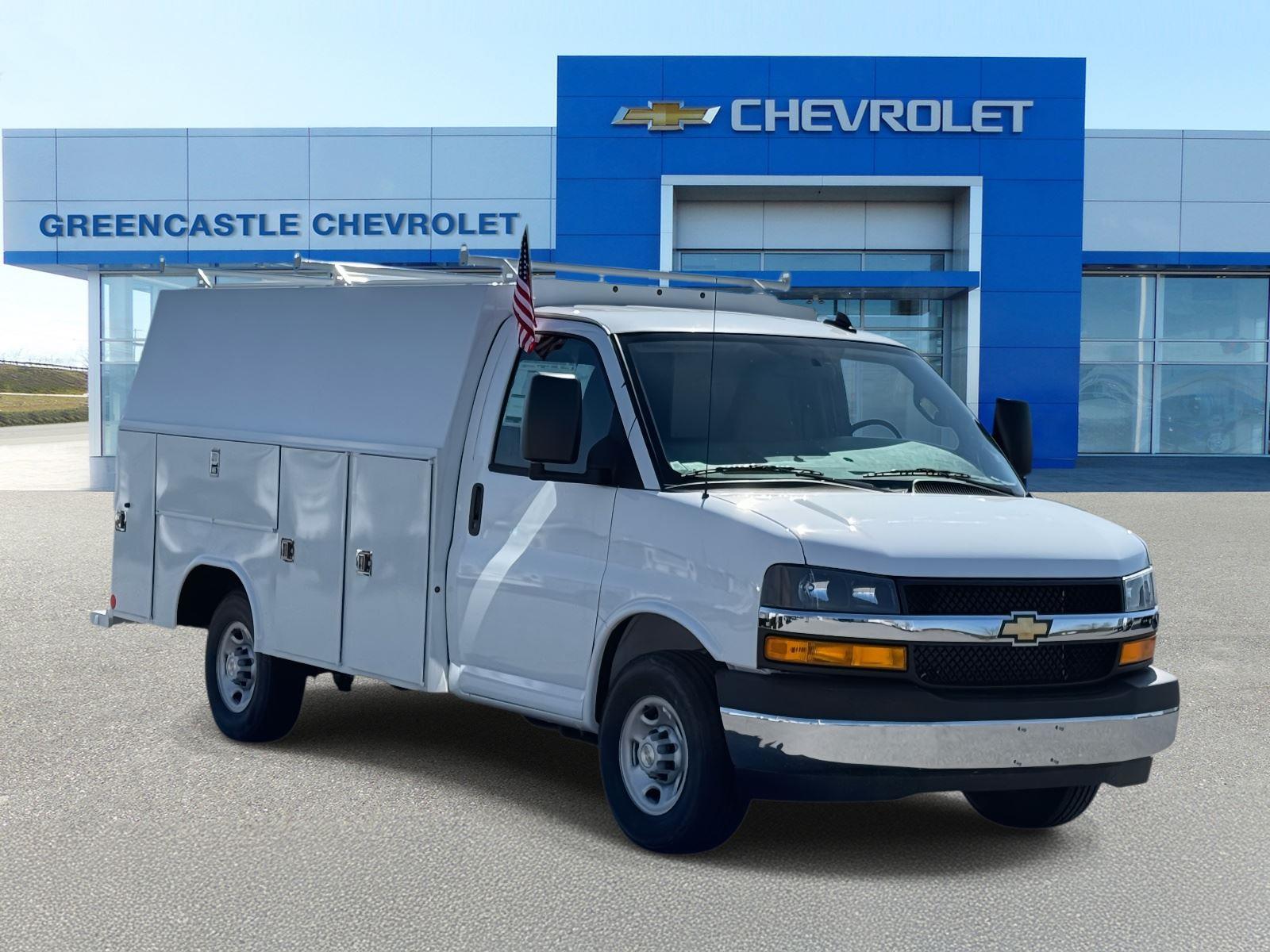 2025 Chevrolet Express Cutaway Base's photo