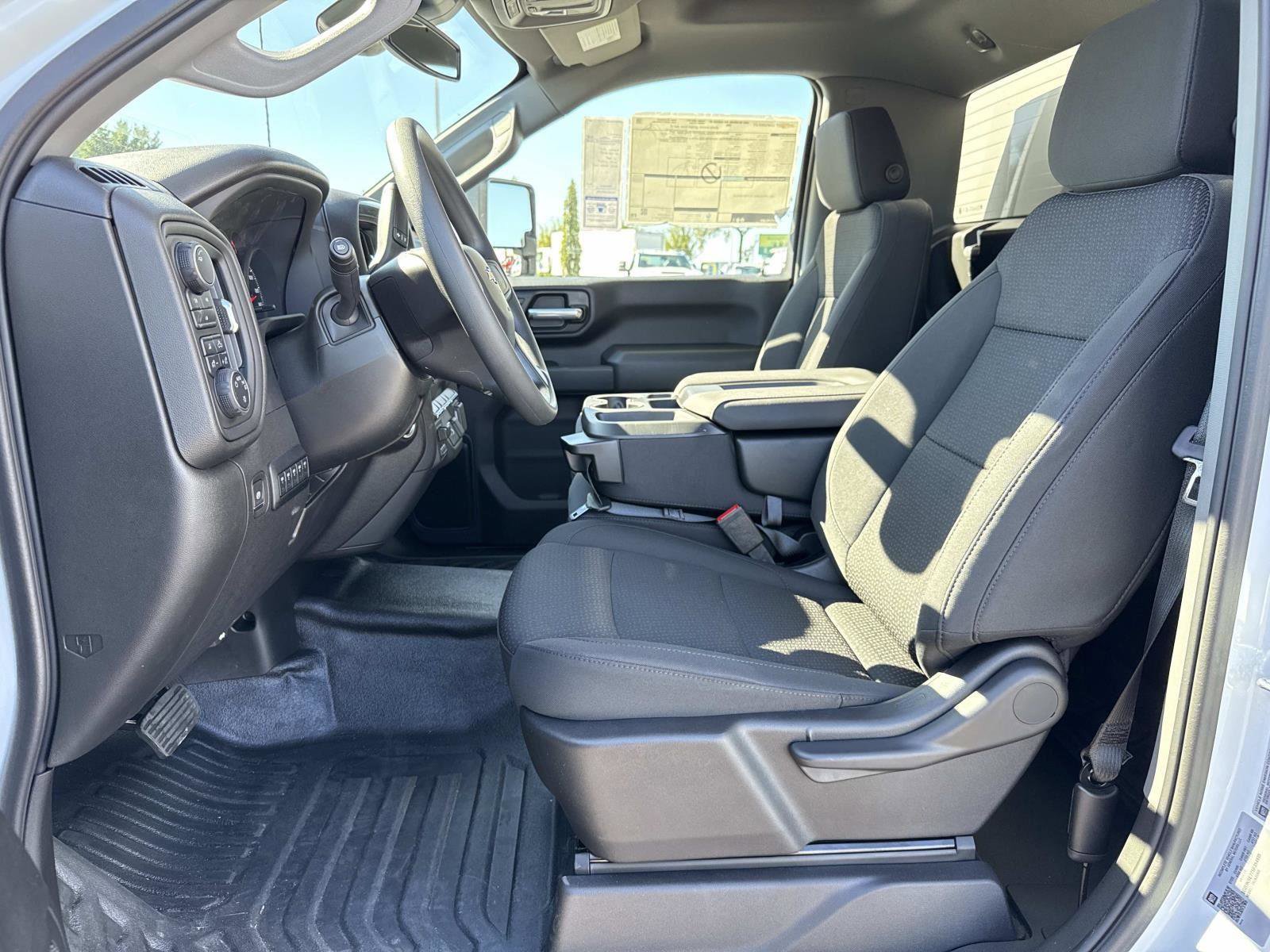 2025 Chevrolet Silverado 3500 HD Work Truck - Photo 9