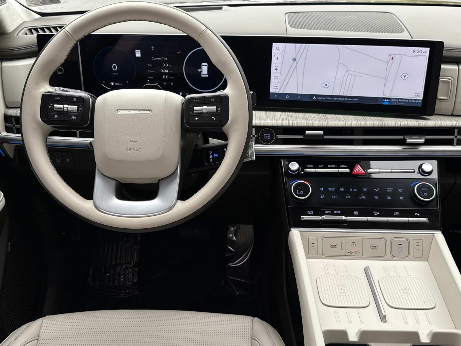 2025 Hyundai Santa Fe photo 2